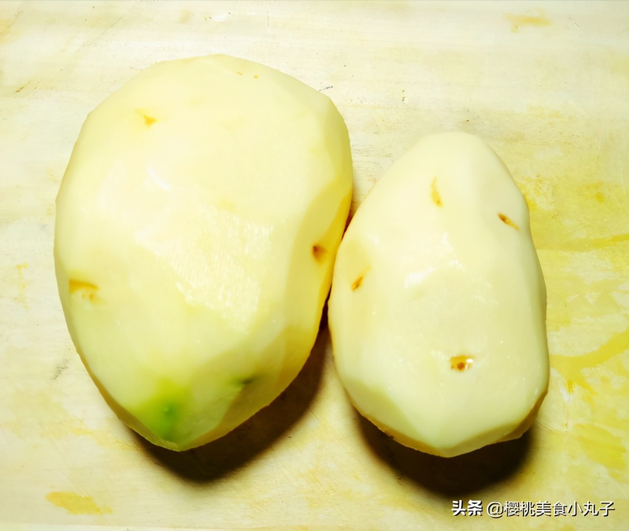 这才是炸薯条的正确做法，金黄诱人，酥脆可口，比肯德基的还好吃