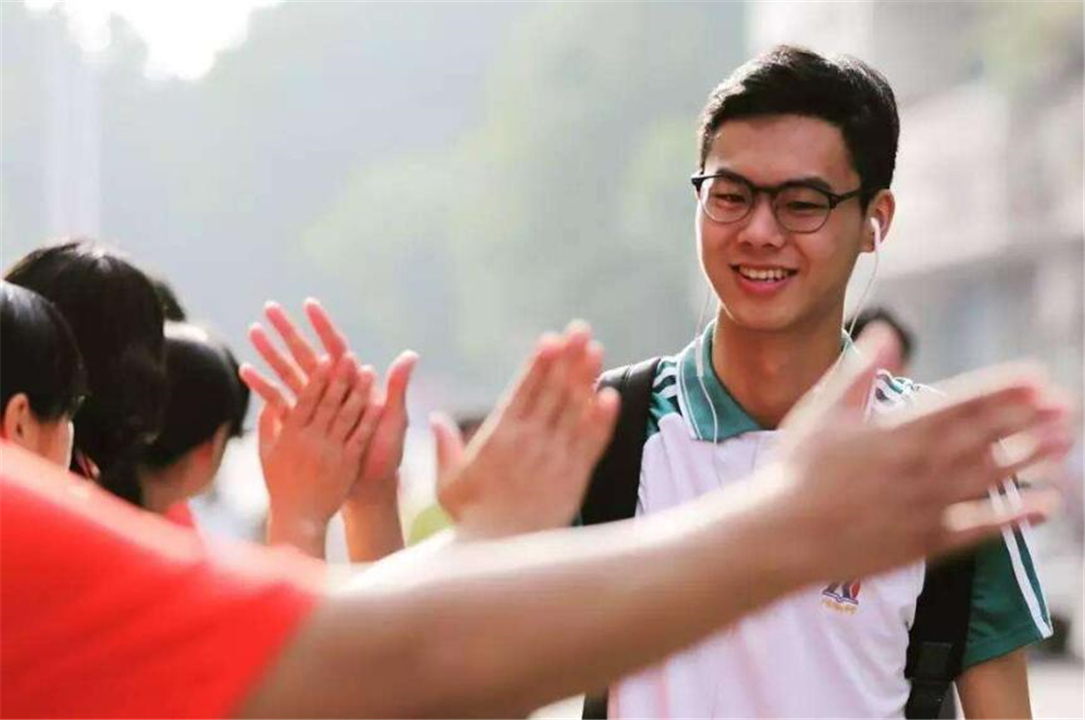 那些高考迟到被拒入场的孩子，后来都怎样了？家长：只能这样了