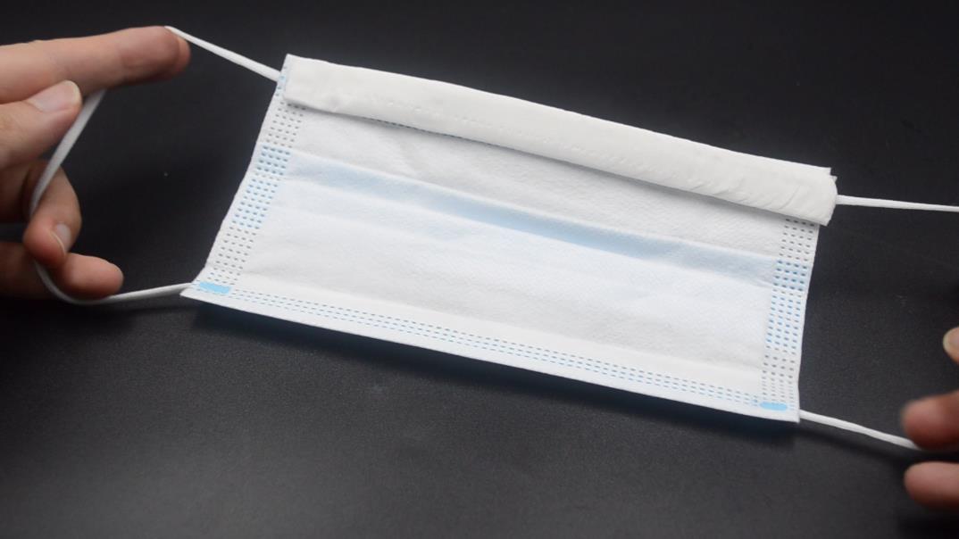 戴口罩眼鏡起霧怎么辦？教你一個方法，輕松解決，一點霧氣都沒有