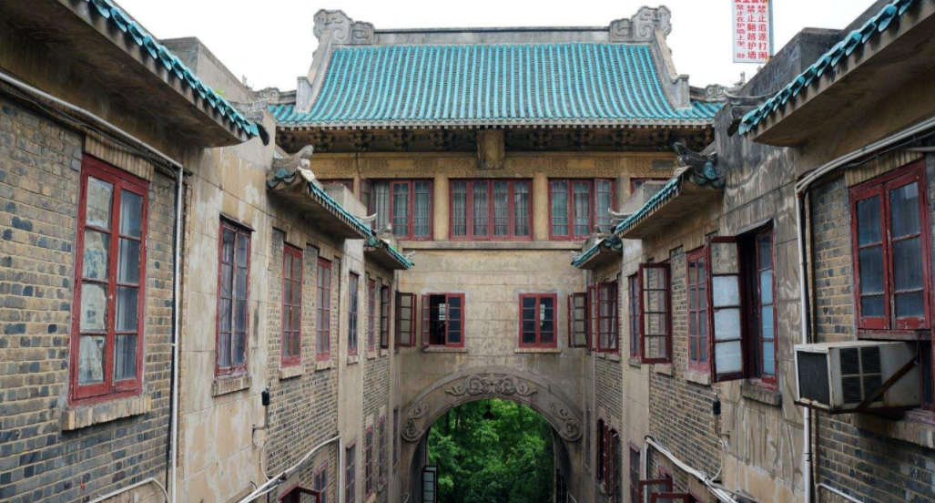 国内拥有“高配版”宿舍的大学，妥妥的人性化管理，学生大呼幸福