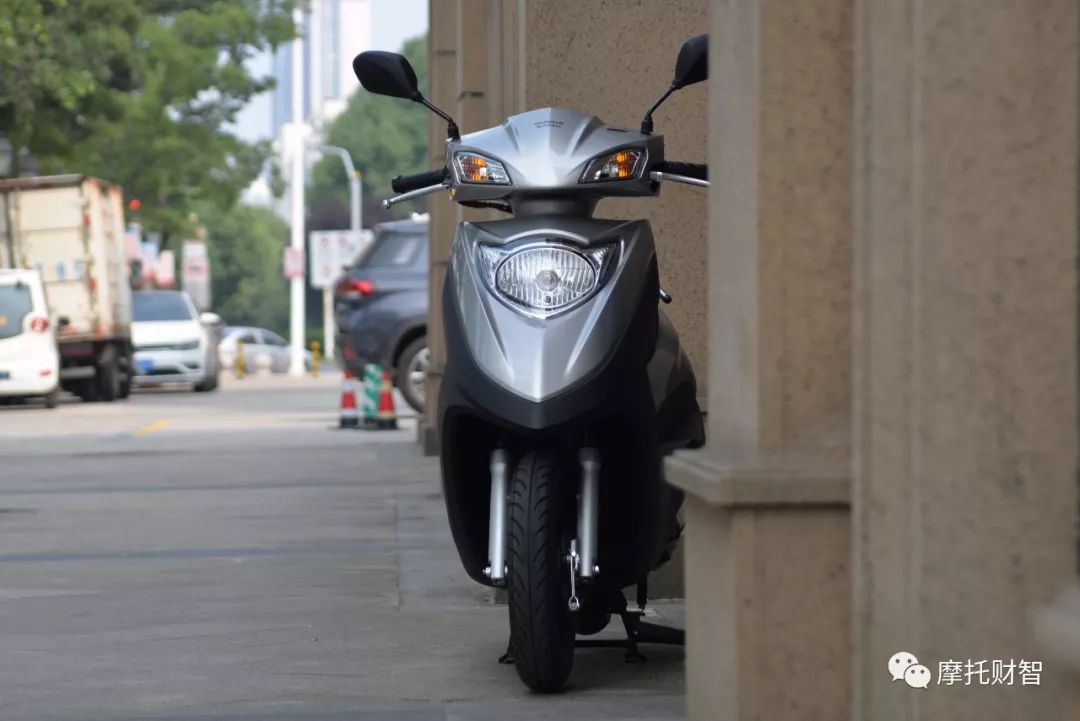 6998元，新大洲本田通勤实用的NS125D，城市代步利器