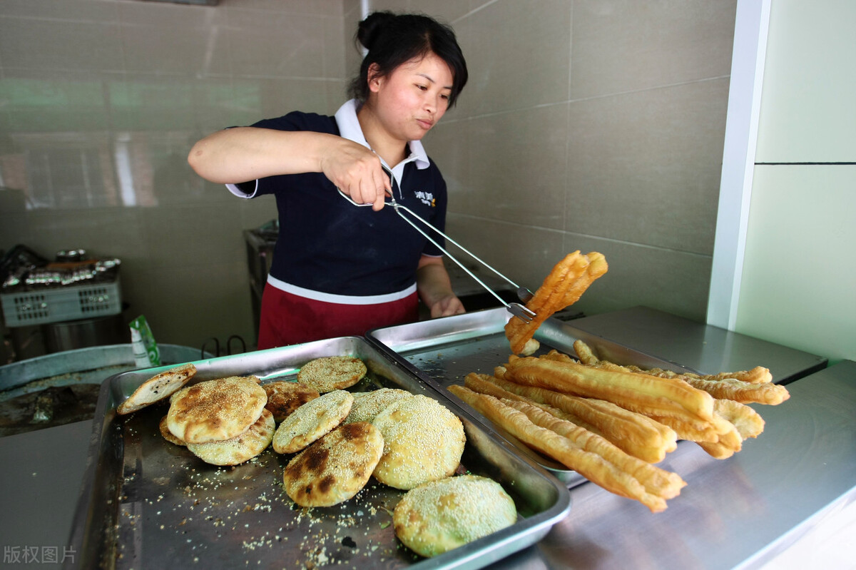 农村美女开早餐店，一年盈利73万，玩的就是套路，学会了你也行