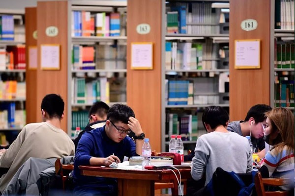 跨专业考研吸引力是什么？备考难度真正在哪，大学生要理清再报