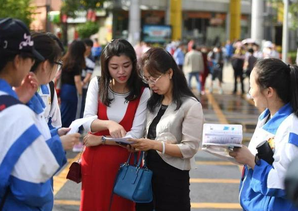 同样是大专，高等专科VS职业技术学院，区别不小，你选对了吗？