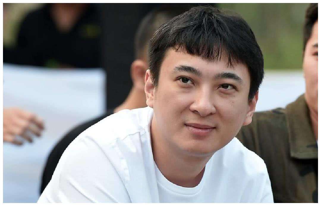 rng老板白星背景,rng老板白星个人资料