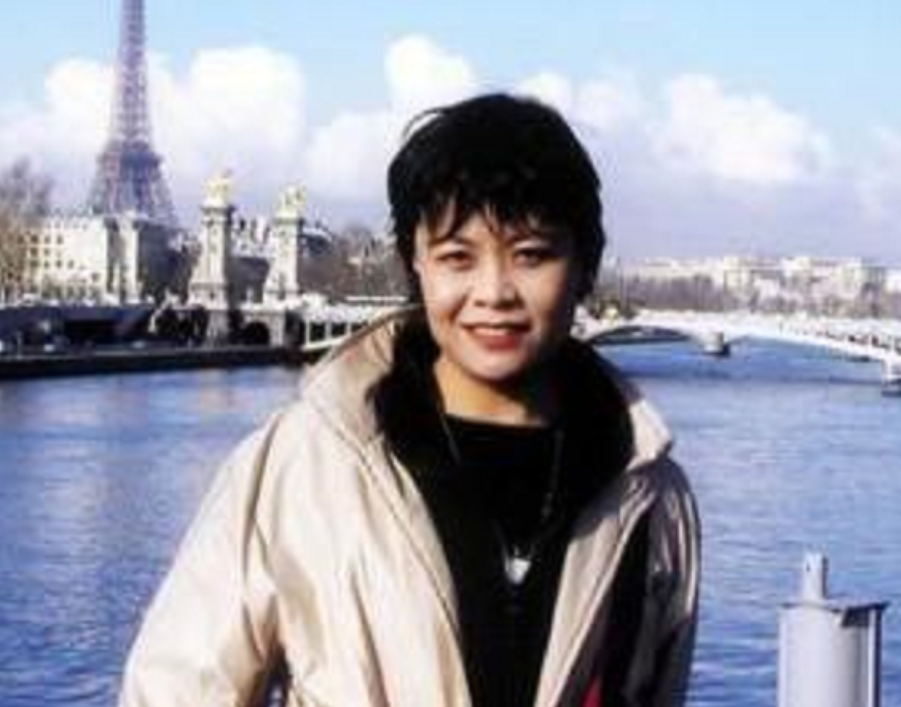 中国作协主席铁凝，54岁等来真爱：我宁愿没有，也不要凑合的婚姻