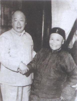 十大元帅32岁在干什么：林彪在苏联度假泡温泉，朱德在四川缴费
