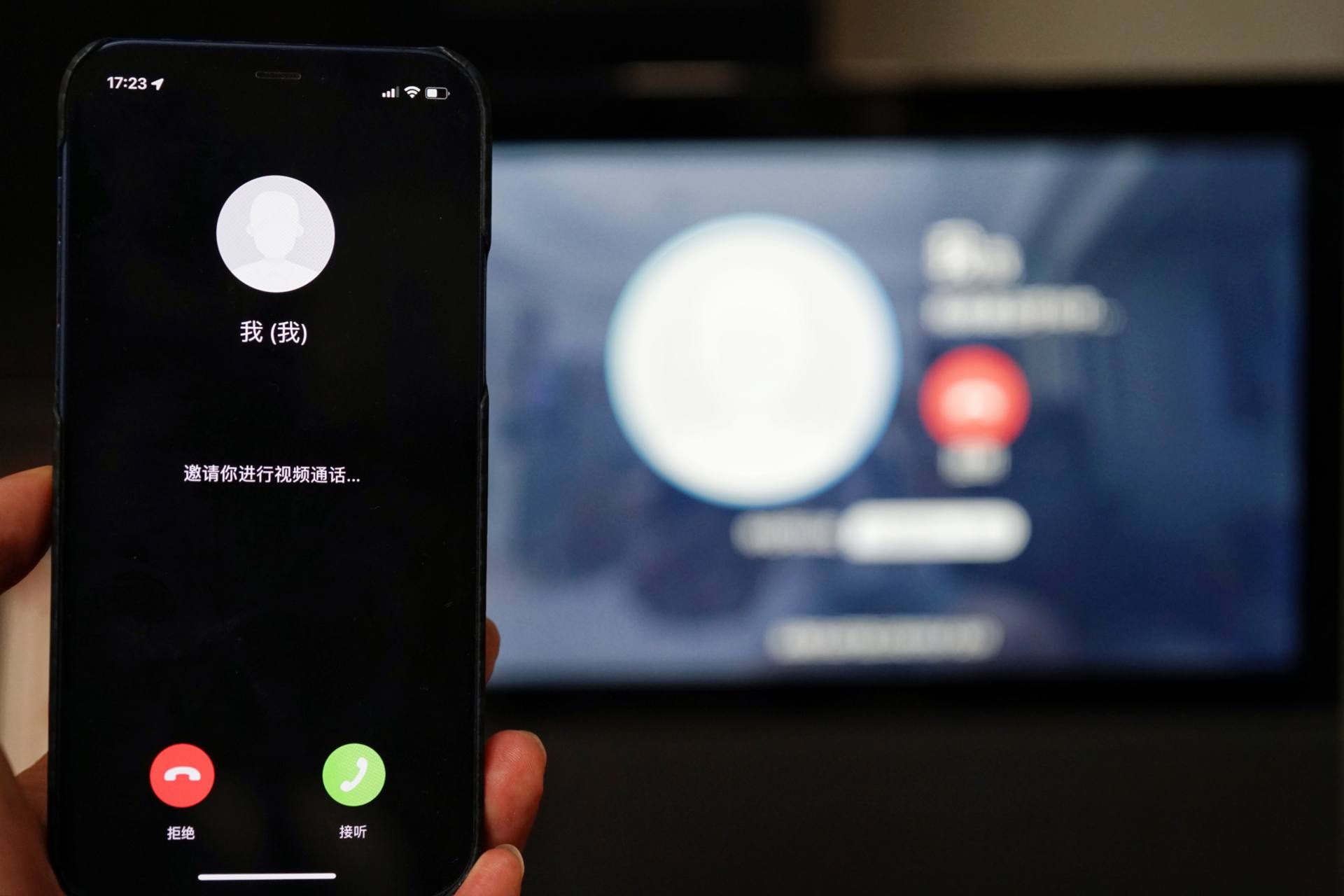 超大屏，免接听—天猫精灵V10，重新定义智能音箱