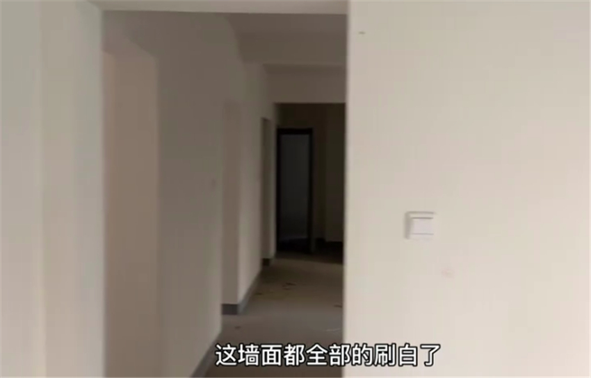 90后小伙租毛坯房爆改，10天仅花3万就装成这样？房东都认不出来