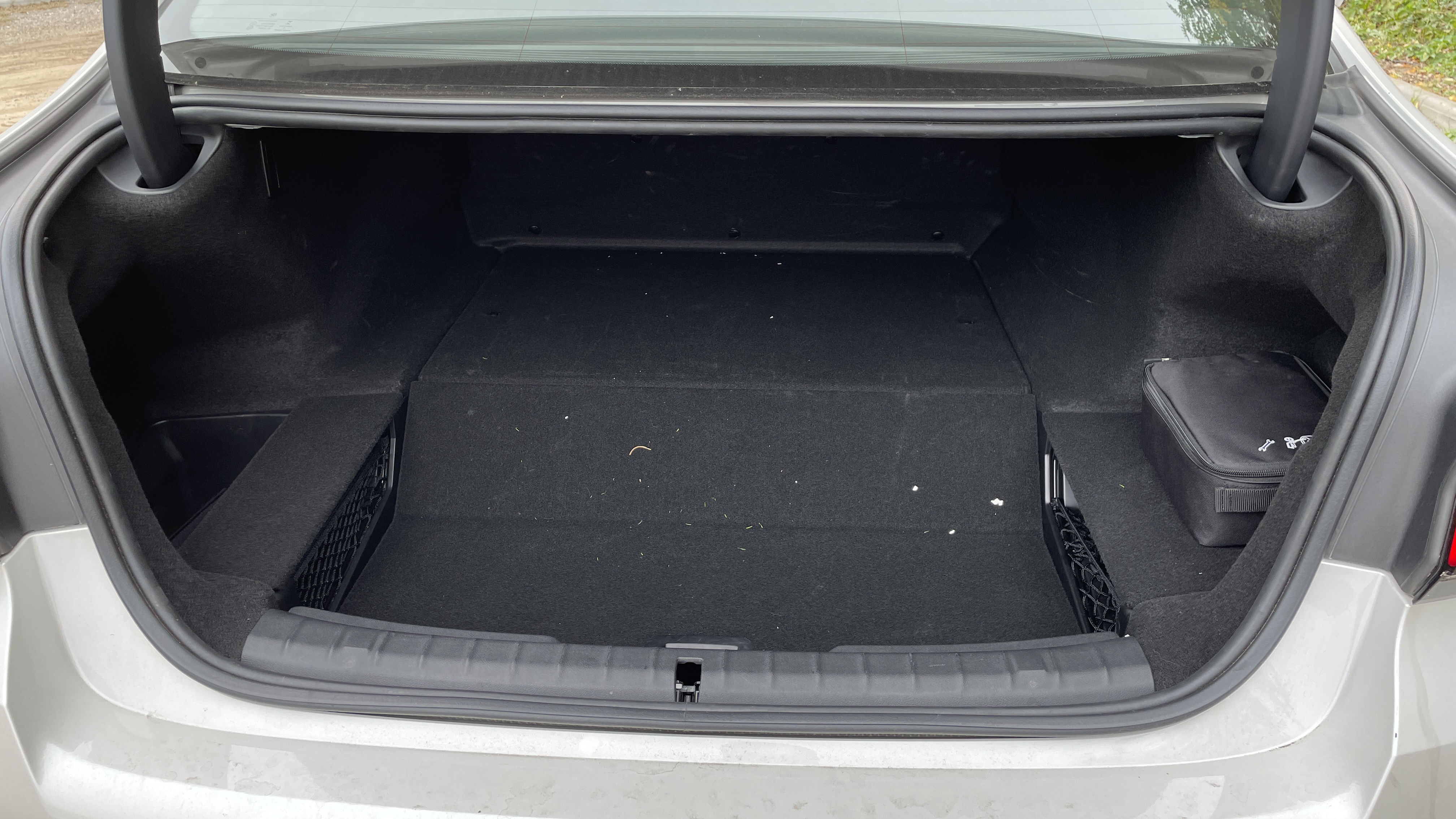 除了操控性能以外,新款宝马5系混动版还带来哪些黑科技