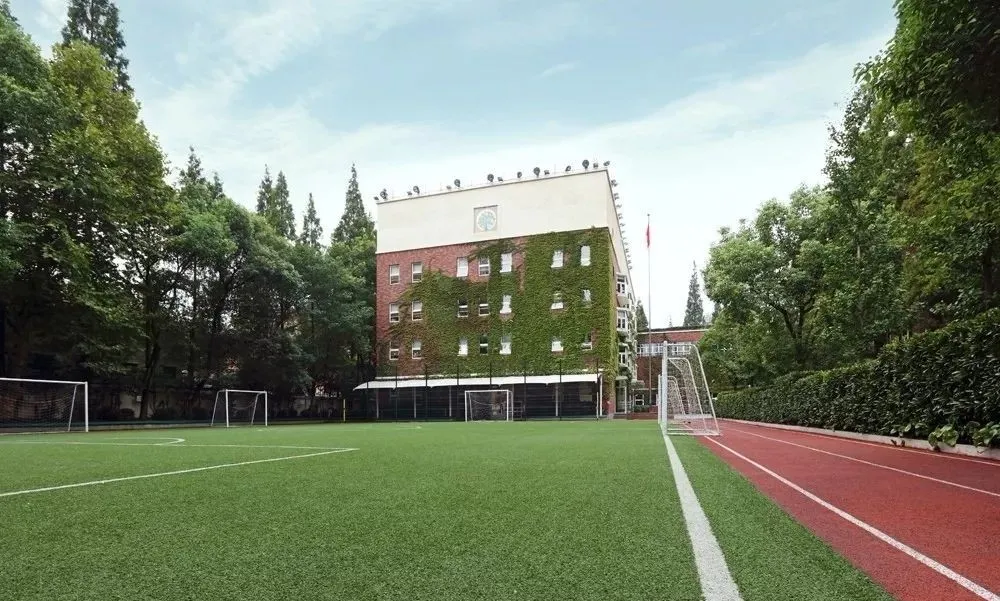 沪上最美10所公办&10所民办小学大PK，谁是魔都颜值担当？