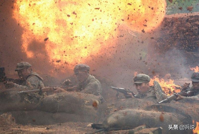 毛主席曾屈居师长，设法抵制特派员，不搞大烧特烧，大杀特杀