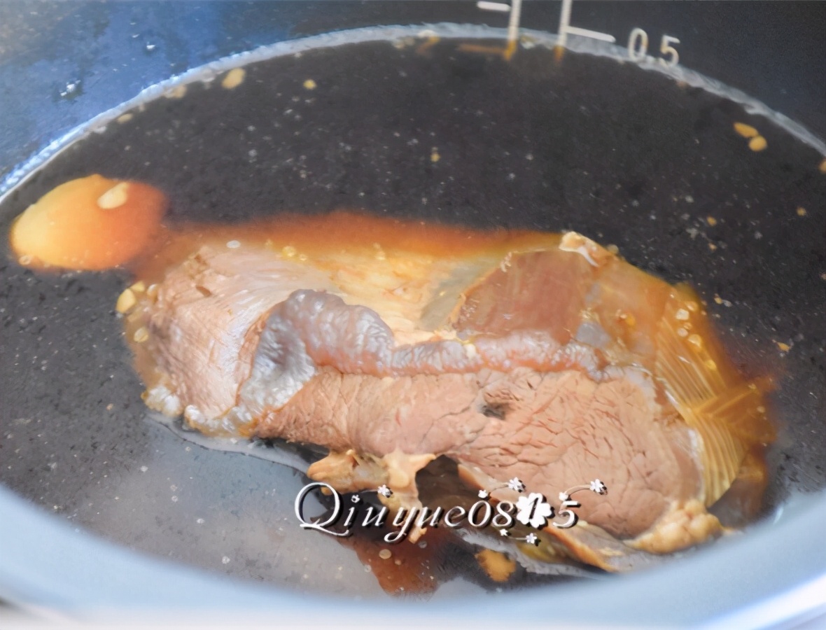 老祖宗传下来的酱牛肉秘方，牛肉软烂不塞牙、超入味，只需3步