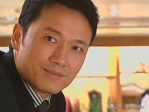 年过六旬的15位香港老牌男神,有的疾病缠身,有的看似30岁