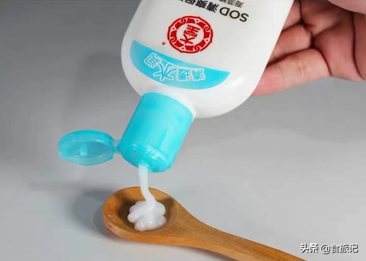 真情永不变，大宝天天见！80后90后，第一支护肤品绝对是它