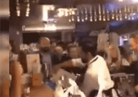 在网红饭店看土味表演，是我经历过最尴尬的事