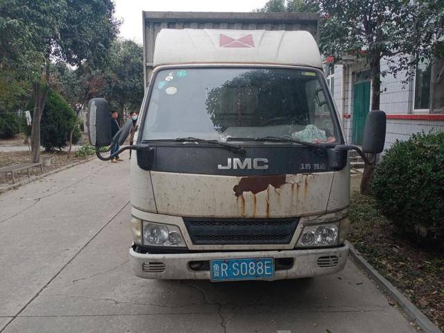 潍坊法院：豪车集体拍卖！奥迪、奔驰低价开拍！最低0.8万起