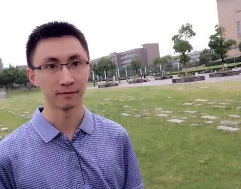 刘路：高考考575分，20岁攻克世界级难题，破格成为最年轻的教授