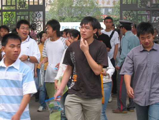 他差1分高考满分，被评为“最牛高考状元”，地地道道的学神