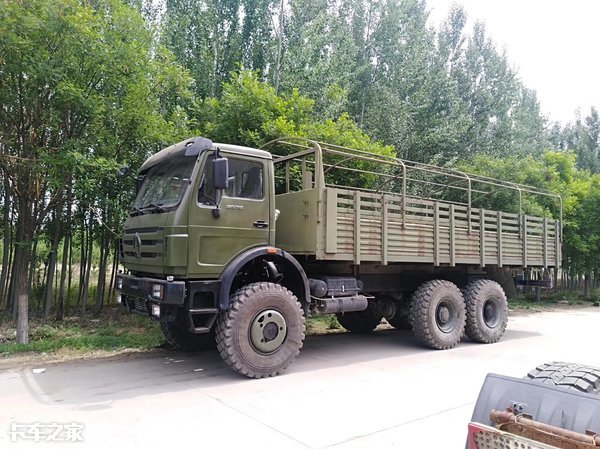 德国奔驰技术,底盘可靠内饰实用,详解北奔ng80 6x6军用卡车