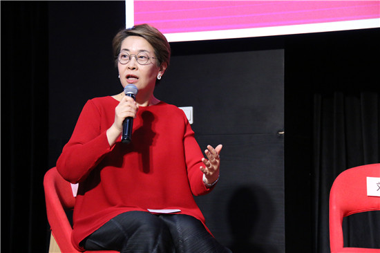 央视女主播逃不过的魔咒：大龄不婚？这10位女主持最大56最小已38