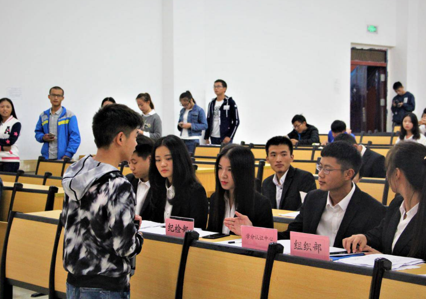 大一新生入学后，有必要参加学生会、当班干部吗？过来人给出经验