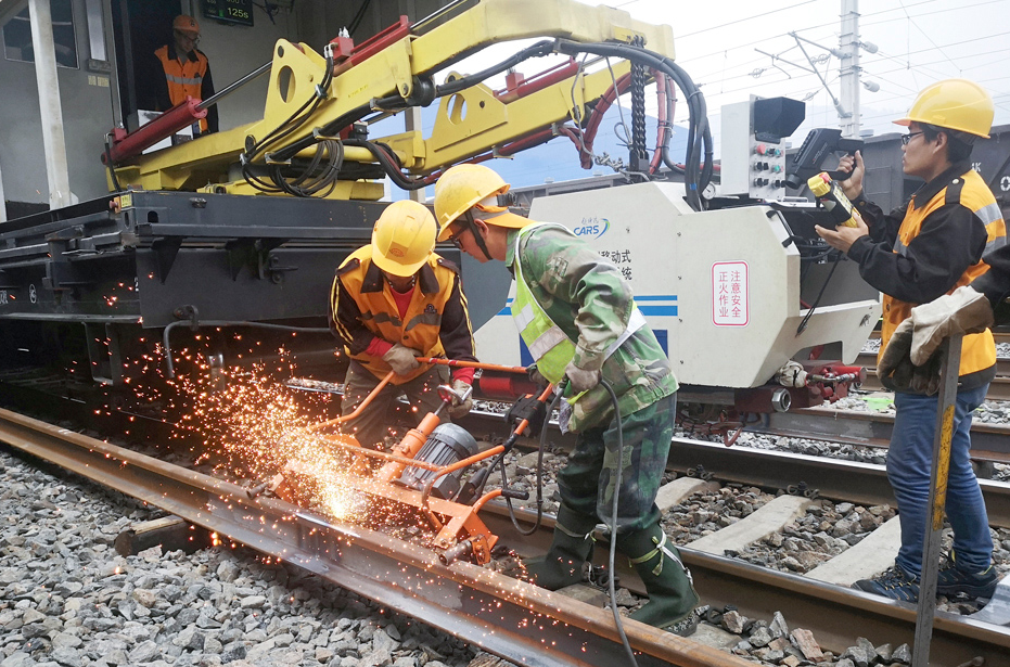 在铁路方面有发展的5个专业，待遇好薪水高，毕业或能端起铁饭碗