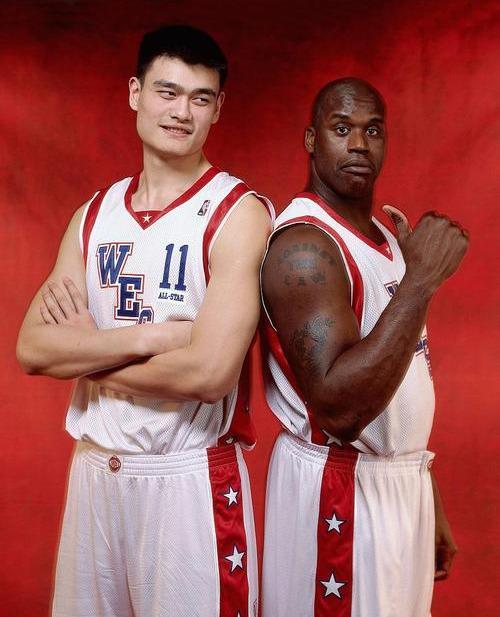 姚明nba时期有哪些巨星(姚明和大郅在NBA交手5次，他们是这种数据！球迷：没对比就没伤害)