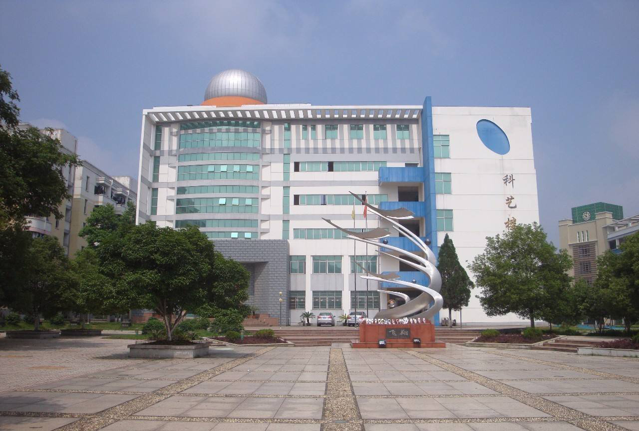 江西宜春四所好高中，丰城中学一本上线超千，宜春中学也不容小觑