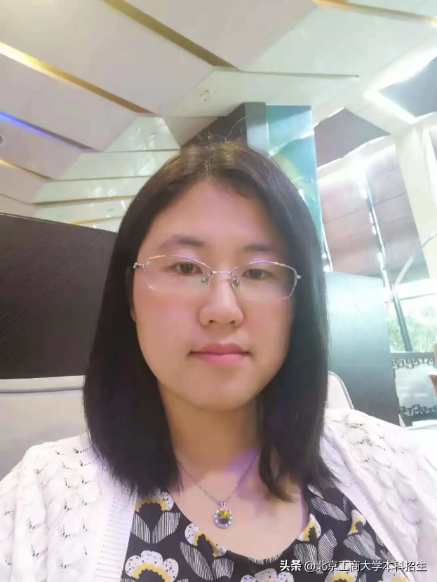 集体爆照！北京这所高校辅导员天团高能亮相，17人个个有颜有才！