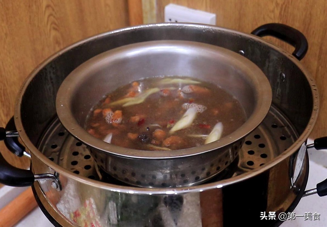 河南厨师长教你做地道酸汤小酥肉，软嫩不柴有窍门，酸爽可口