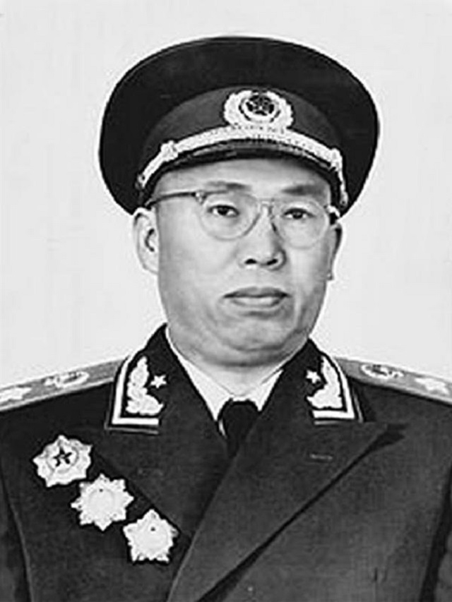 毛主席与十大元帅关系深厚，所谓“整死”纯属歪曲历史的不实之词