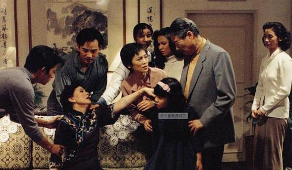 李安导演的电影《饮食男女》，分析饮食和男女对美满人生的重要性