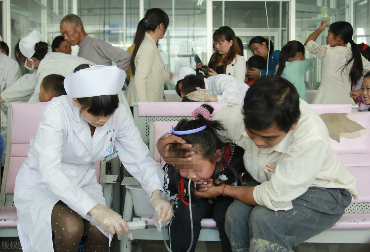 城基中学食物中毒图片