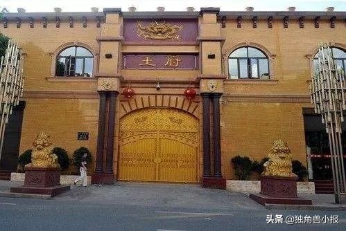 江西王林大师是怎么回事(萍乡富商与大师王林恩仇录：拜师费500万，送劳斯莱斯，终沉入鄱阳湖)