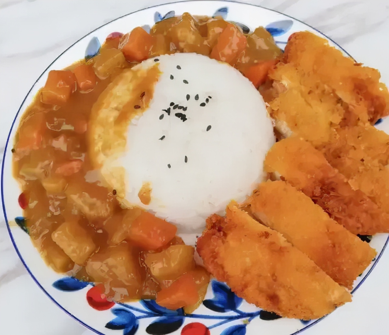 坐拥9幢餐饮大楼、24小时不打烊食堂！上海大学推出这一套餐，火上热搜！