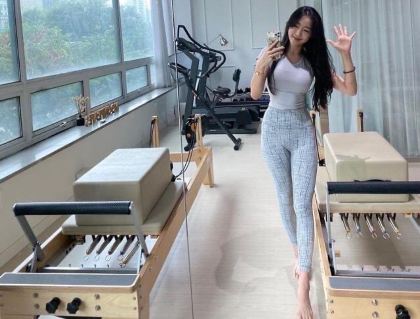 120斤辣妈,d罩 桃臀,逆天长腿,简直是女生梦寐以求的身材