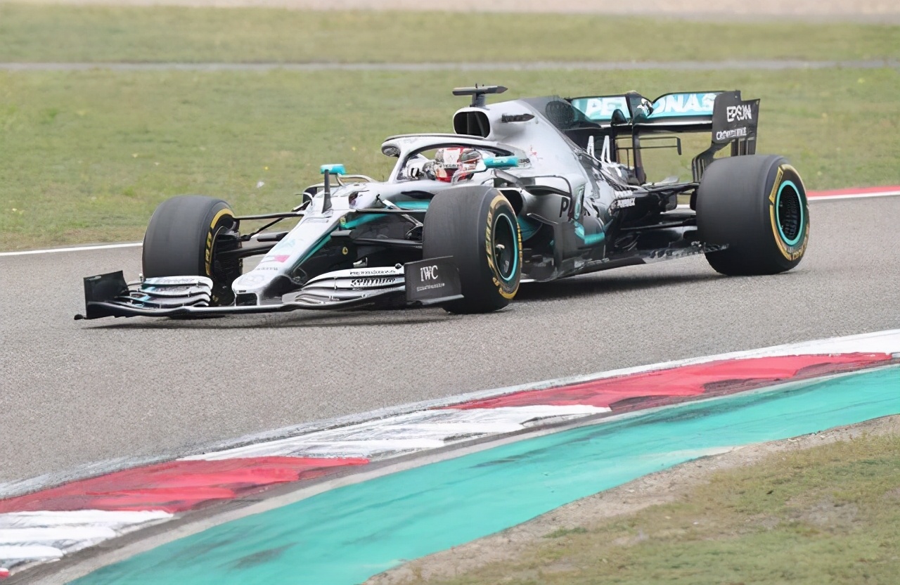 站在f1顶端的车队:梅赛德斯奔驰车队的发展史