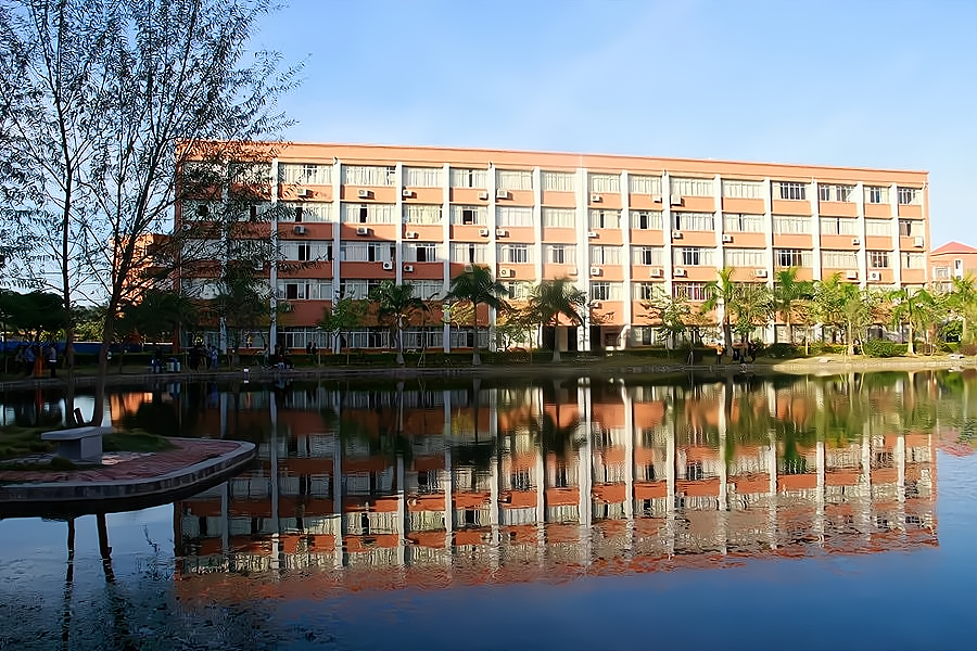 广东一所大学迎来新校区：四方共建，投资52.08亿元，秋季启用