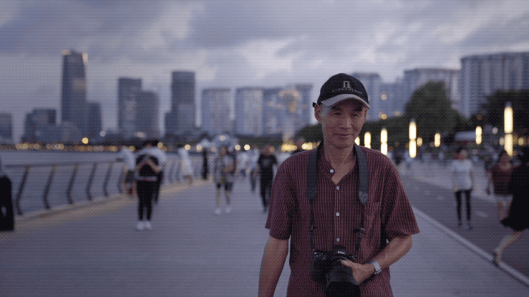复旦教授开恋爱课爆火：两个人相爱，生命就活了