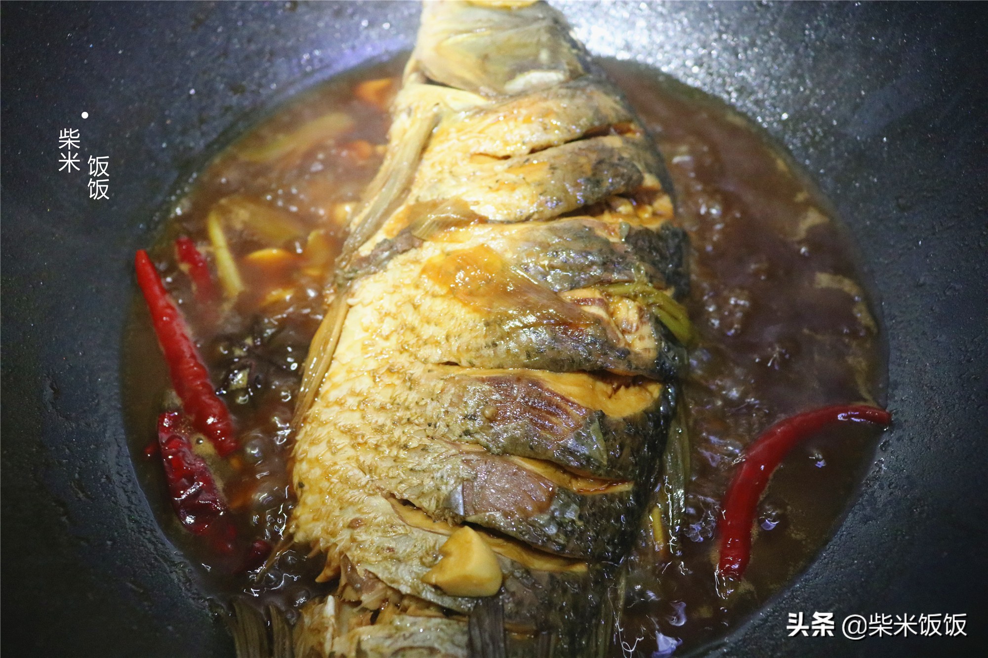 鯉魚怎麼做好吃又簡單(這樣做的鯉魚一點腥味也沒有)_燈塔seo外包公司