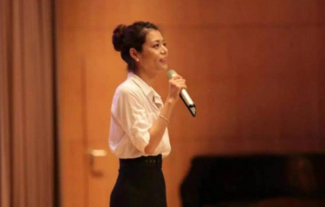 复旦大学教授陈果，因两个字被禁课！她究竟说了什么？