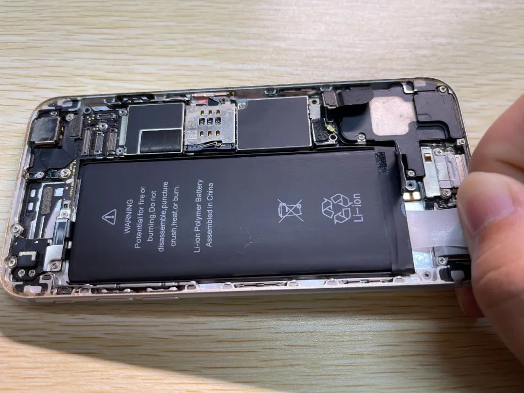 iphone6换电池教程详解iphone6如何换电池