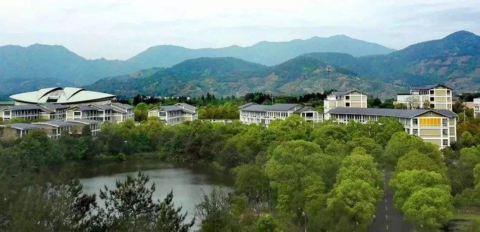 福建七所并驾齐驱的公办大学，覆盖类别广，二本线附近同学的佳选