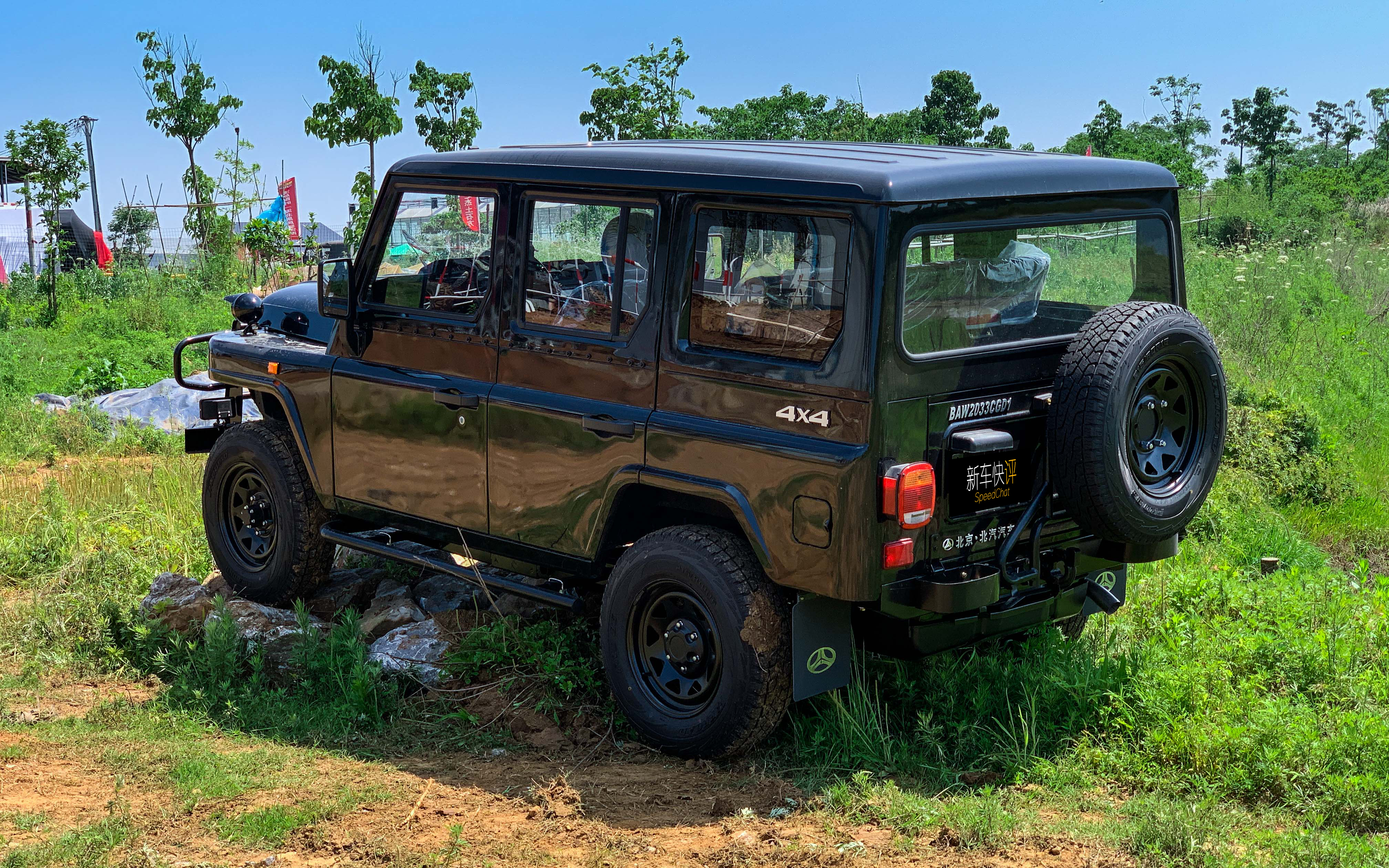 BJ212竟然真的出新款了 全新硬顶外观不输大G 真正的陆地坦克
