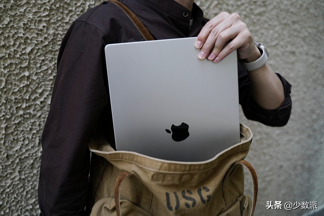 售价一万五起的新款 MacBook Pro 体验如何？