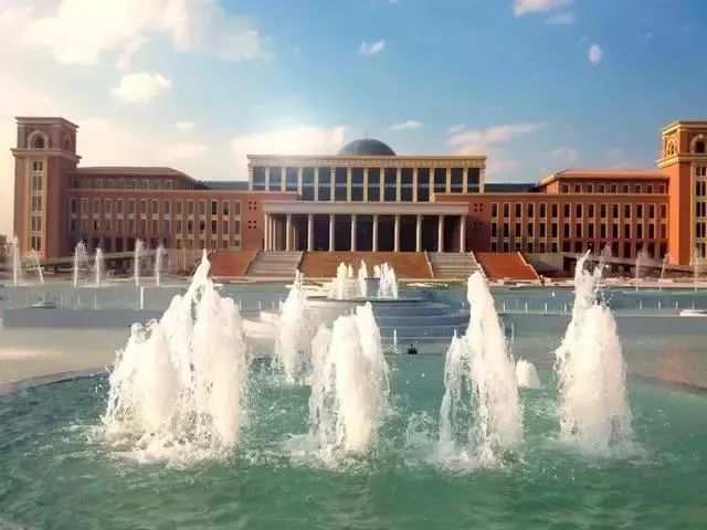 我国10大最美大学图书馆，各有特色令人神往，多图预警请欣赏