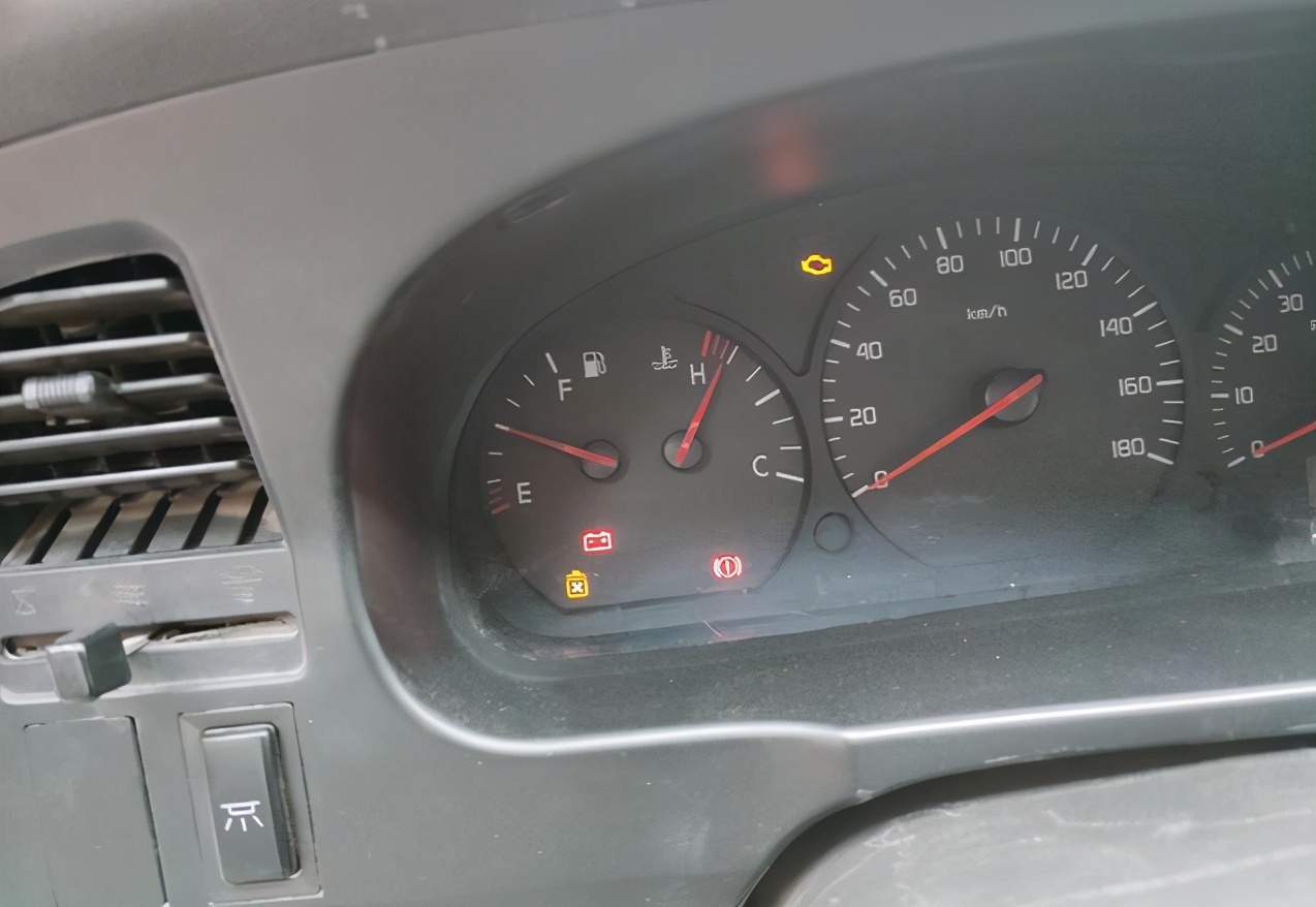 买二手车还是新车，二手车值不值得买？看看老司机怎么说