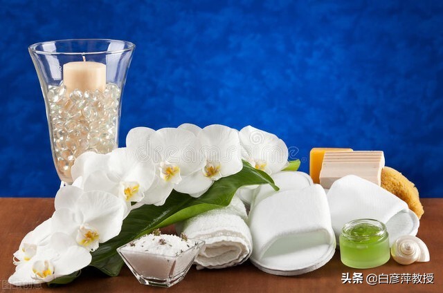 轻轻一划，皮肤上就凸起一道红痕？要警惕皮肤划痕症“作怪”