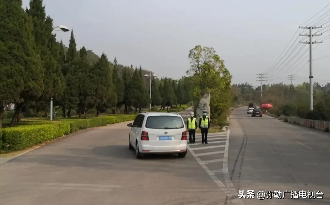 弥勒初三高三开学啦！第一堂课学的是...